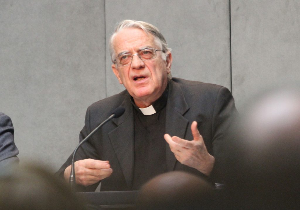 Federico Lombardi durante una conferencia en Roma el 2014