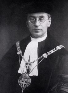 Titus Brandsma en 1932. Rector Magnífico de la Universidad Católica de Nimega (Bélgica)